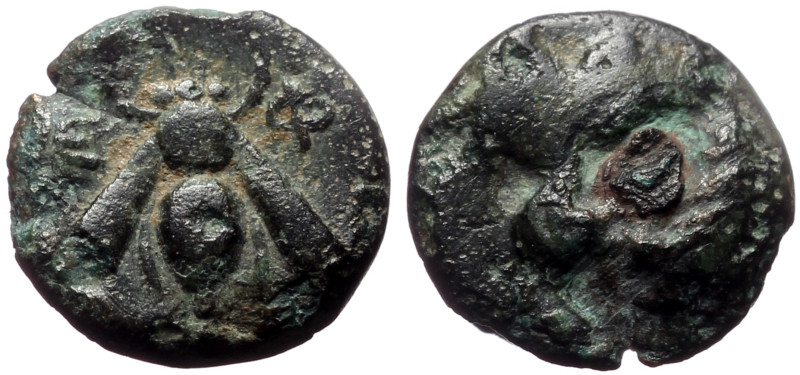 Bronze Æ
Ionia, Ephesus
10 mm, 1 g