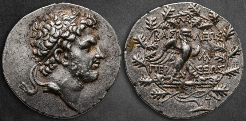 Kings of Macedon. Amphipolis. Perseus 179-168 BC.
Tetradrachm AR

33 mm, 15,2...