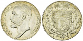 Liechtenstein, AR 5 Franken 1924 

Liechtenstein, Fürstentum. Johann II. (1858-1929). AR 5 Franken (37 mm, 24.98 g), Bern.
Divo 104; HMZ 2-1379a.
...