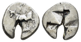 BITHYNIA. Kalchedon. (Circa 340-320 BC). Siglos.

Obv : Bull standing left on grain ear.

Rev : Incuse punch of mill-sail pattern.
SNG BM Black Sea 11...