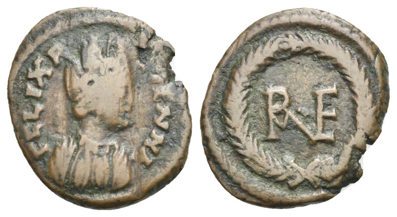 Ostrogoths. Theodoric 493-526. Decanummium Ravenna circa 493-518, Æ 19,60 mm, 2....