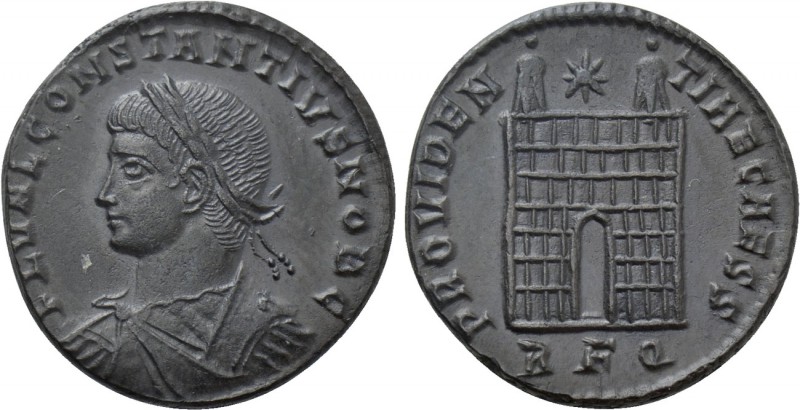 CONSTANTIUS II (Caesar, 324-337). Follis. Rome. 

Obv: FL VAL CONSTANTIVS NOB ...