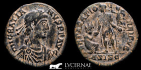 Gratian Æ Bronze Maiorina 4,00 g. 23 mm. Siscia 367-383 AD. Good very fine (MBC)