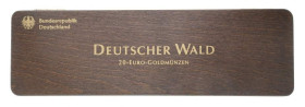 Bundesrepublik Deutschland
 6 x 20 Euro, Gold, 2011-2015, Deutscher Wald, komplette Serie in Ausgabeschatulle, mit Zertifikaten, st. J. 522 bis 598.