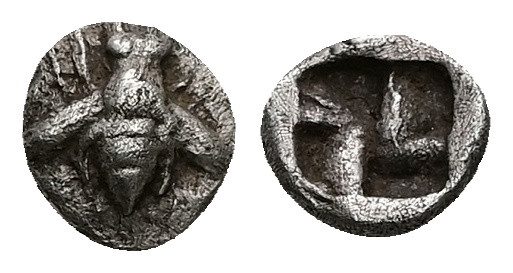 Ionia, Ephesos, AR Hemiobol, 0.45 g 7.44 mm. Circa 550-500 BC.
Obv: Bee
Rev: Qua...