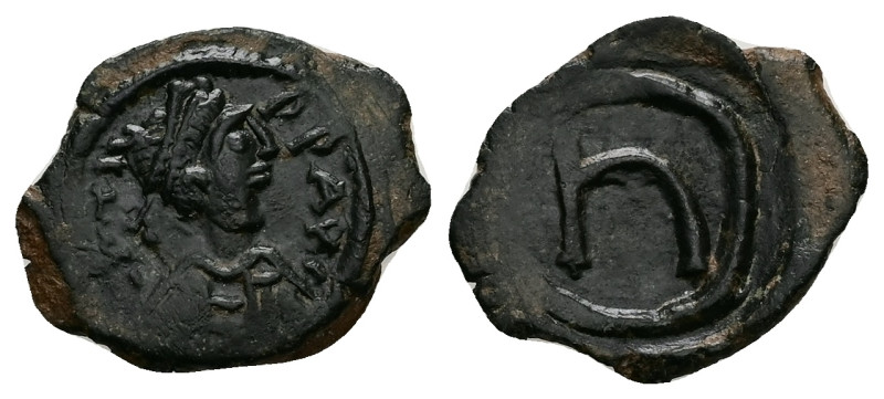 Tiberius II Constantine, AD 578-582. AE, Pentanummium. 1.84 g. 20.01 mm. Constan...