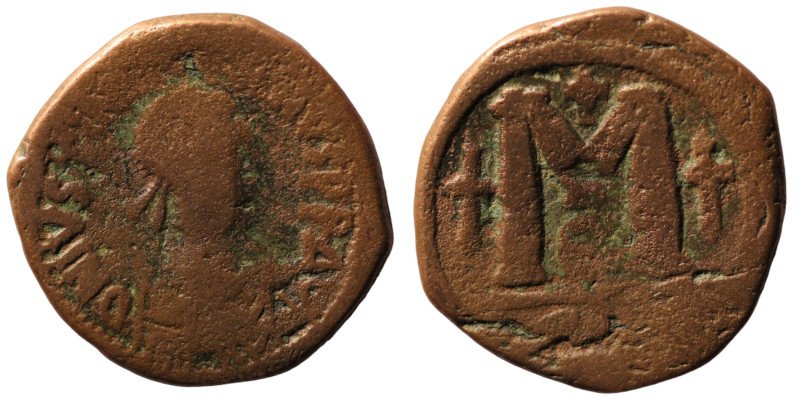 Justinian I. (527-565 AD) Follis. (31mm, 14,38g) Constantinople. Obv: D N IVSTIN...