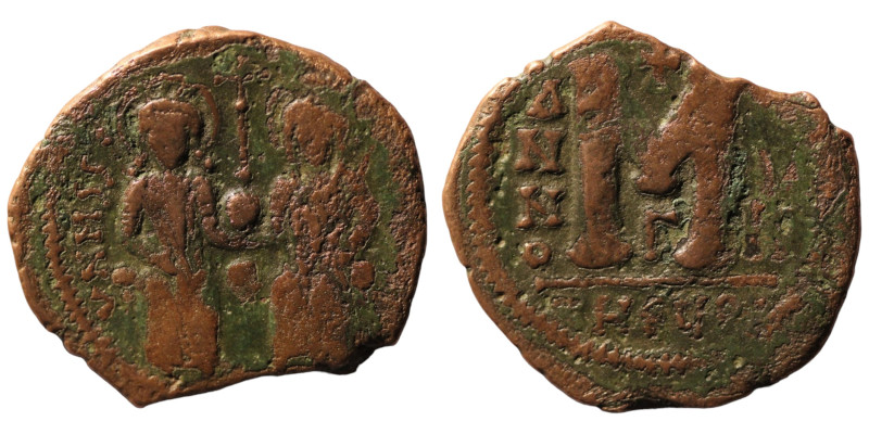 Justin II. and Sophia. (565-578 AD). Follis. (34mm, 11,86g) Theoupolis. Obv: Jus...