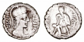 Aquillia. Denario. AR. (71 a.C.). A/Cabeza de la Virtud a der., detrás III VIR y delante VIRTVS. R/Cónsul Aquilius incorporando a Sicilia, alrededor l...