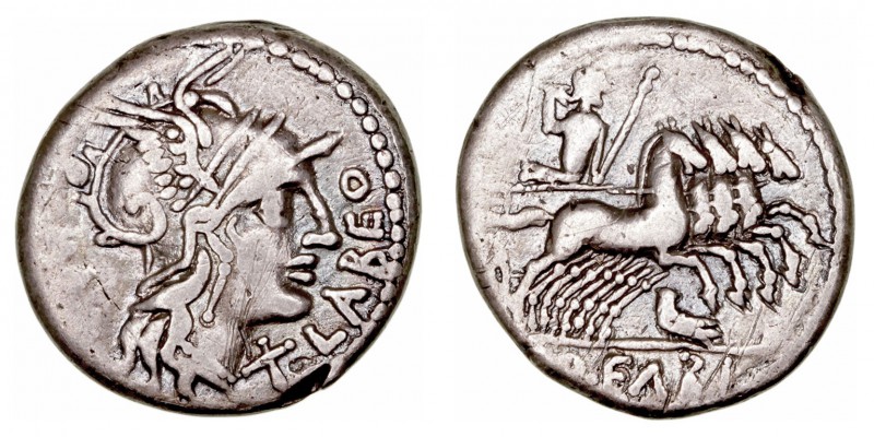 Fabia. Denario. AR. (124 a.C.). A/Cabeza de Roma a der., delante X LABEO y detrá...