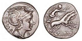 Flaminia. Denario. AR. (109-108 a.C.). A/Cabeza de Roma a der., detrás ROMA y delante X. R/Victoria con corona en biga a der., debajo L· FLAMINIA y en...
