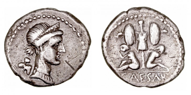 Julio César. Denario. AR. (46-45 a.C.). A/Cabeza diademada de Venus a der., detr...