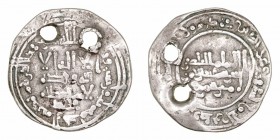 Califato de Córdoba. Abd al Rahman III. Dírhem. AR. Medina Azzahra. 343 H. 3.23g. V.425. Dos agujeros. BC-.