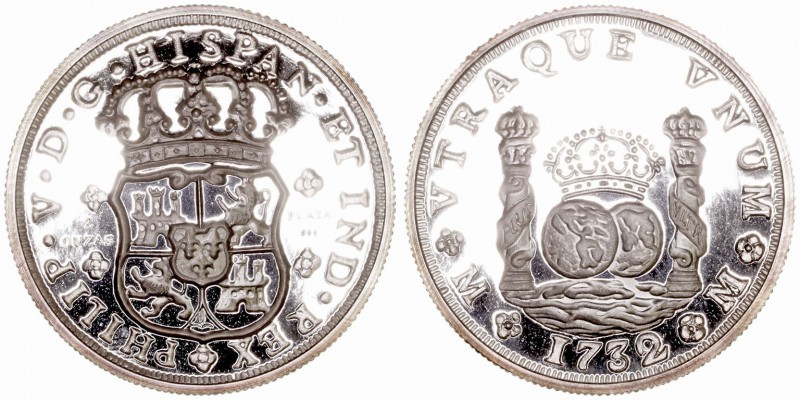 Medalla. AR. A imitación de un 8 reales columnario (2 onzas de plata 999 mil.). ...
