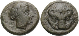 Bruttium. 
Rhegion. 
Kleinbronze, ca. 350-270 v. Chr. Kopf des Apollon n. r., dahinter Symbol (unklar). Rv. Löwenmaske im Perlenkreis. 1,93 g; 12 mm...