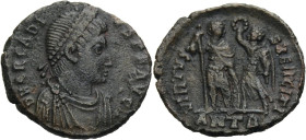 Kaiserzeit. 
Arcadius, 383-408. Bronze (AE 3), 323-388 Antiochia. Drap., gep. Büste mit Perlendiadem n. r. DN ARCADI-VS PF AVG Rv. VIRTVS EXERCITI De...