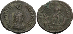 Kaiserzeit. 
Arcadius, 383-408. Bronze (AE II) 383. Cyzicus. Drap., gep. Büste mit L., Pfeil und Bogen n. r., daurüber Hand Gottes. DN ARCAD-IVS PF A...