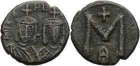 Michael II., 820-829. Mit Theophilos. Follis, Syrakus. MIXA - HL S QeOf Die Büsten von vorne von Michael in Chlamys und von Theophilos in loros, beide...