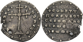 Konstantinos VII., 913-959. AR Miliaresion ca. 945-959 Konstantinopel. Mit Romanus I. Kreuz, mit jeweils einem kleinen Kreuz am Ende jedes Kreuzarmes....
