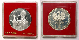Polen, Königreich. 
VOLKSREPUBLIK, 1945-1989. Probe 1000 Zloty 1982. Papst Johannes Paul II. segnend n. l. , PRÓBA. Rv. Adler. 32 mm; 16,5 g. KM&nbsp...