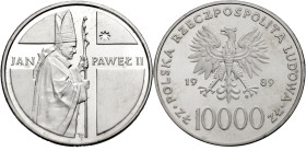 Polen, Königreich. 
VOLKSREPUBLIK, 1945-1989. 10000 Zloty 1989. Hüftbild Papst Johannes Pauls II. n. r. Rv. Adler. 32 mm; 31,10 g; Dicke 4 mm. KM&nbs...
