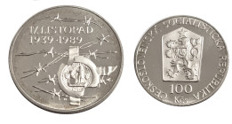 Tschechoslowakei. 
REPUBLIK, 1918-1990. 100 Kronen 1989 auf den 50. Jahrestag der Schließung der tschechischen Hochschulen. KM&nbsp;135. . 

Proof