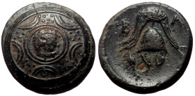 Kings of Macedon, Alexander III the Great (336-323 BC) AE half-unit (Bronze, 3.84g, 16mm) Lifetime issue of an uncertain mint in Asia. 
Obv: Macedonia...