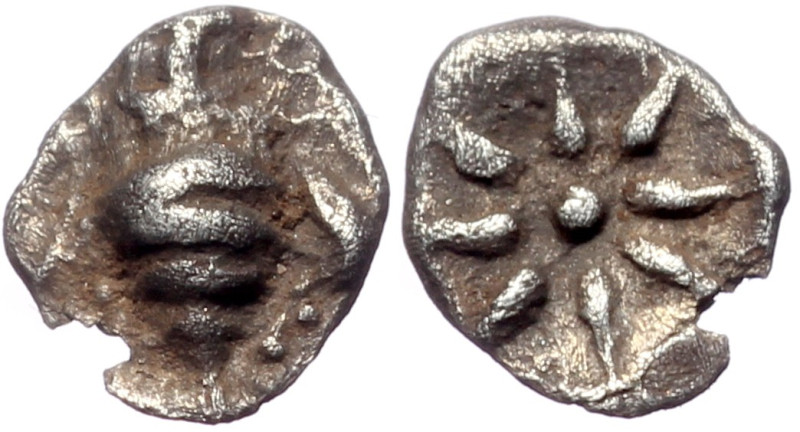 Ionia, Ephesos AR Hemiobol (Silver, 0.28g, 8mm) ca 500-420 BC. 
Obv: Bee 
Rev: S...