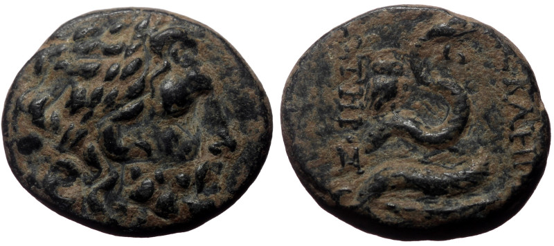 Mysia, Pergamon AE (Bronze, 7.34g, 20mm) ca 200-113 BC 
Obv: Laureate head of As...