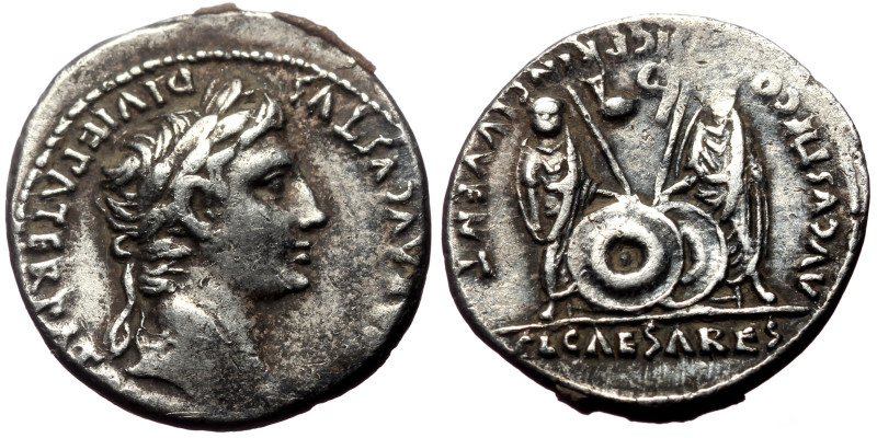 Augustus (27 BC - AD 14) AR Denarius (Silver, 3.74g, 20mm) 1Lugdunum (Lyon) 2 BC...