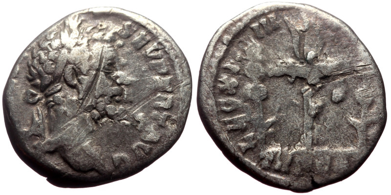 Septimius Severus (193-211) AR Denarius (Silver, 3.21g, 17mm) Rome.
Obv: IMP CAE...