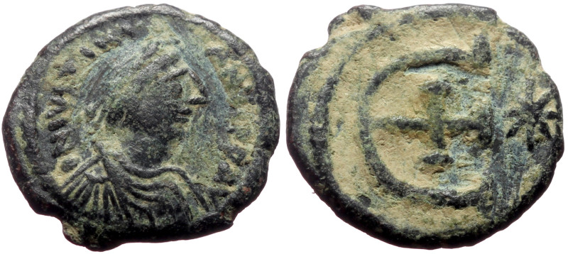 Justinian I (527-565) AE Pentanummium (Bronze, 2.26g, 16mm) Theoupolis (Antioch)...