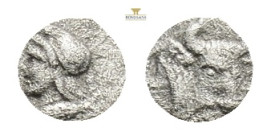 Mysia, Kyzikos AR Hemiobol. c. 410-400. Head of Attis l., wearing Phrygian cap; tunny below / Bull’s head .
0.30 g 7,4 mm