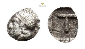 ARKADIA. Tegea. (Circa 423-400 BC). AR Tetartemorion. 0,20 g. 6,9 mm.
Obv: Helm...