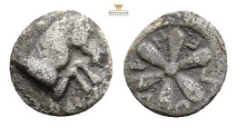 Kyme AR Obol, c. 350-250 BC
Aeolis, Kyme. AR Obol (7,3 mm, 0.32 g), c. 350-250 BC.
Obv. Forepart of horse to right.
Rev. Floral pattern. SNG Cop. 3...