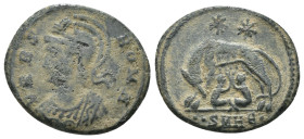 Constantinus I. (306-337 AD). Æ Follis. Heraclea. Obv: VRBS ROMA. helmeted bust of Constantinus I. left. Rev: Romulus and Remus. Weight 2.36 gr - Diam...