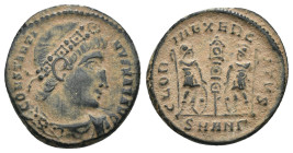 Constantinus I. (307-337 AD). Æ Follis. Antioch. Obv: CONSTANTINVS NOB C. diademed bust of Constantinus I. right. Rev: GLORIA EXERCITVS. two soldiers ...