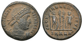 Constantinus I. (307-337 AD). Æ Follis. Antioch. Obv: CONSTANTINVS NOB C. diademed bust of Constantinus I. right. Rev: GLORIA EXERCITVS. two soldiers ...