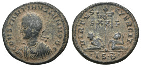 Constantinus I. (307-337 AD). Follis. Obv: CONSTANTINVS AVG. draped bust of Constantinus left. Rev: VICTORIAE LAETAE PRINC PERP. trophy inscribed VOT ...