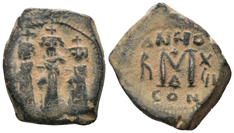 Heraclius. (610-641 AD) Æ Follis. Constantinople. Obv: Heraclius and sons standi...