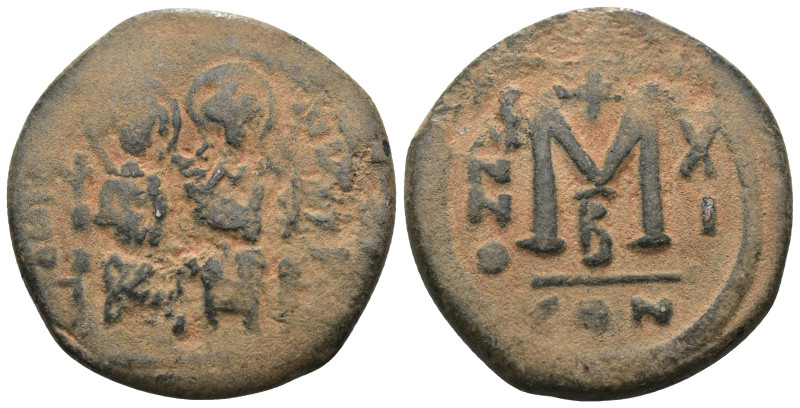 Justin II. and Sophia. (565-578 AD). Follis. Constantinople. Obv: Justin II. and...