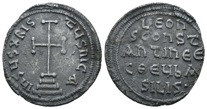 Leo III. (717-741 AD) AR Miliaresion. Constantinople. Obv: cross potent. Rev: le...