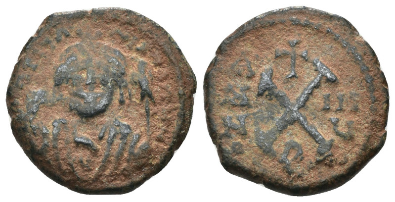 Tiberius II. Constantine. (578-582 AD). 10 Nummi. Constantinople. Obv: cuirassed...