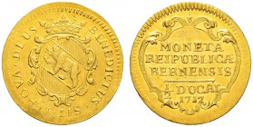 SPEZIALSAMMLUNG BERN 
 Halbdukat 1717.
 Av. Gekröntes, ovales Wappen auf verzierter Kartusche. &quot;BENEDICTUS. SIT. IEHOVA. DEUS&quot;.
 Rv. &quo...