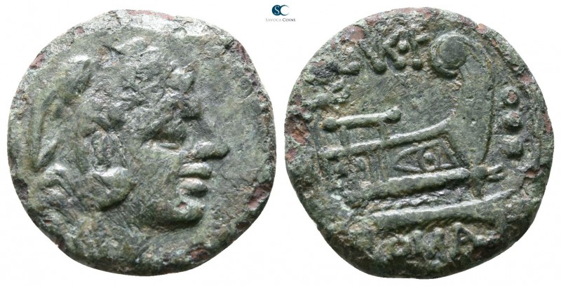 C. Curiatius f. Trigeminus circa 135 BC. Rome
Bronze Æ

16mm., 3,17g.



...