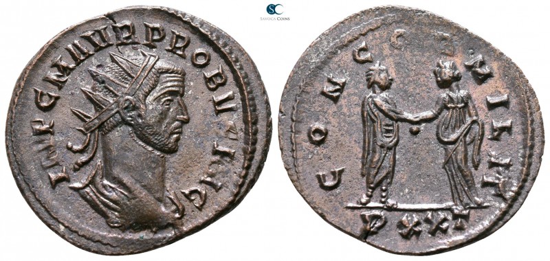 Probus AD 276-282. Ticinum
Antoninianus Æ

22mm., 3,01g.



good very fin...