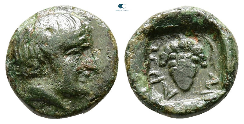 Kings of Thrace. Odrysian. Saratokos 407-369 BC. 
Bronze Æ

11 mm, 1,65 g

...