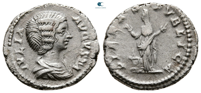 Julia Domna. Augusta AD 193-217. Rome
Denarius AR

20 mm, 2,90 g



Very ...