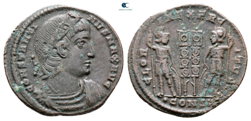 Constantine I the Great AD 306-337. Constantinople
Follis Æ

19 mm, 1,94 g
...