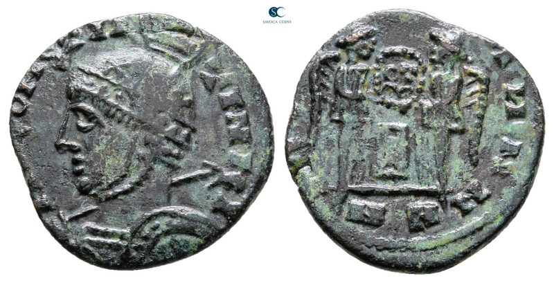 Constantine I the Great AD 306-337. Contemporary barbaric imitation
Follis Æ
...